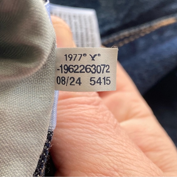 AE Women's Ex Boyfriend Jeans Size 14 Fits Size 16 - Picture 10 of 16